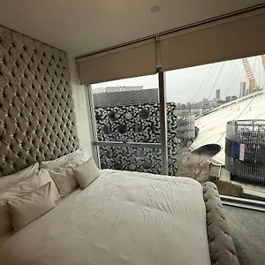 02 Arena View Apartment